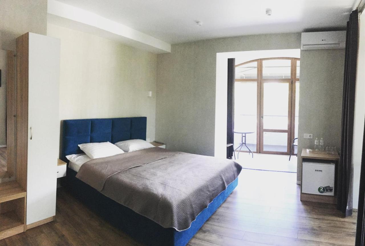 Home Aparts Zaporizhia Bagian luar foto