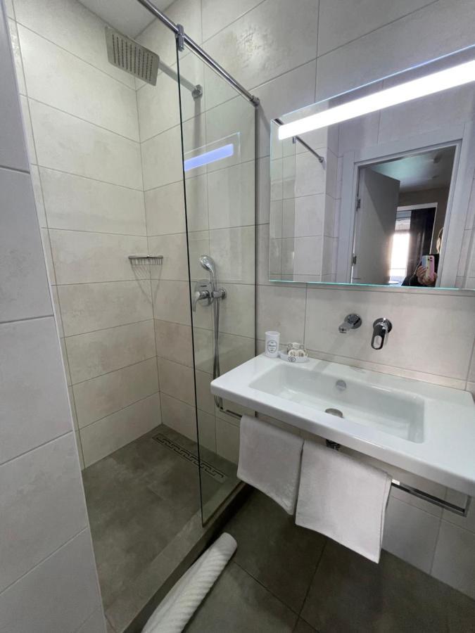 Home Aparts Zaporizhia Bagian luar foto