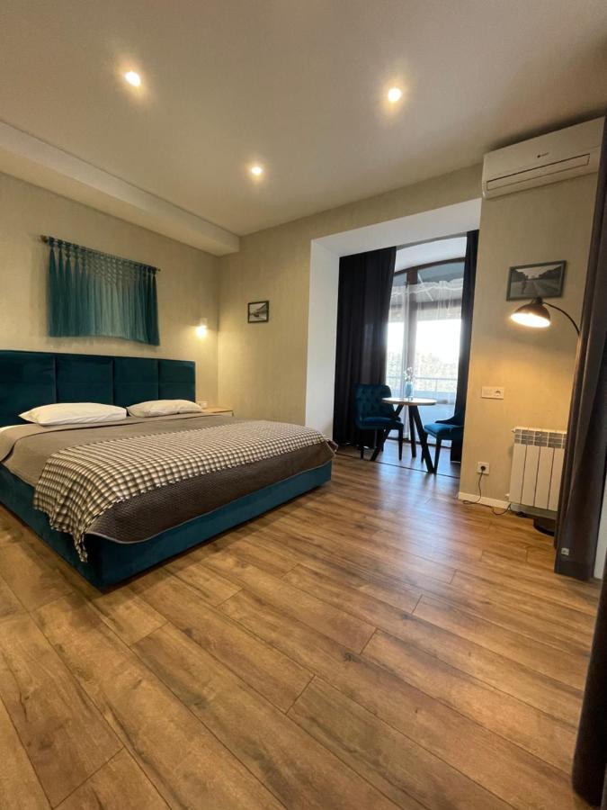 Home Aparts Zaporizhia Bagian luar foto