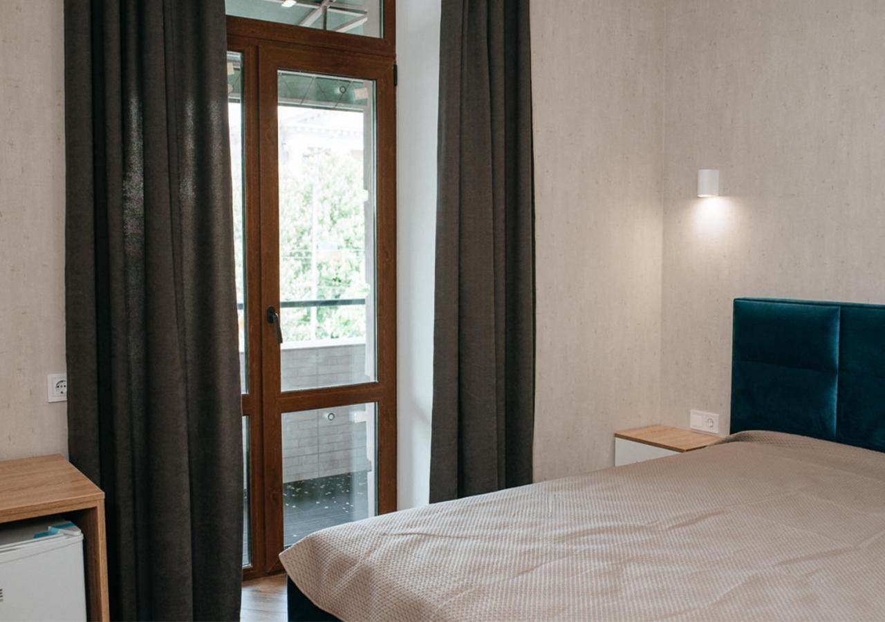 Home Aparts Zaporizhia Bagian luar foto