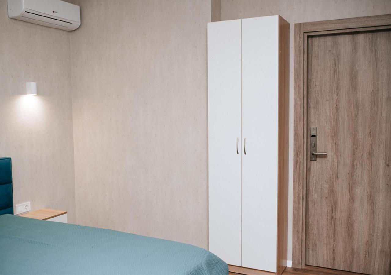 Home Aparts Zaporizhia Bagian luar foto